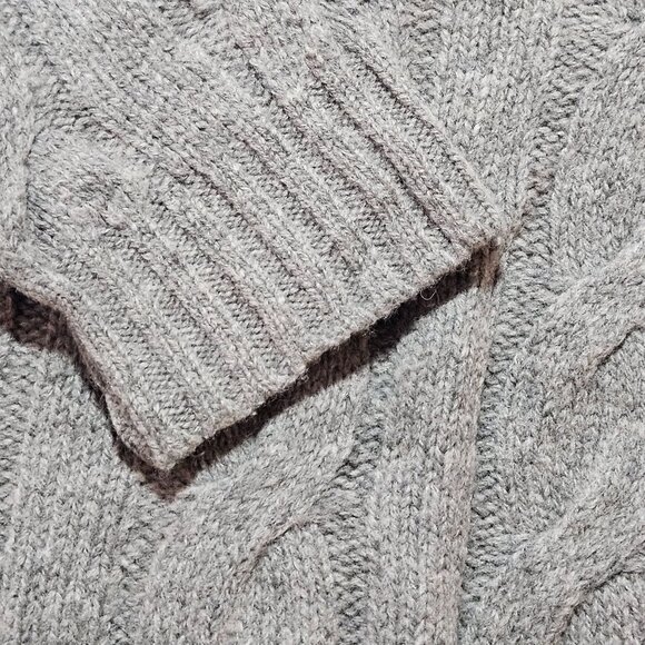 VTG Vineyard Vines Gray Cable Knit Lambs wool & Nylon Sweater With Button Collar - Picture 6 of 14